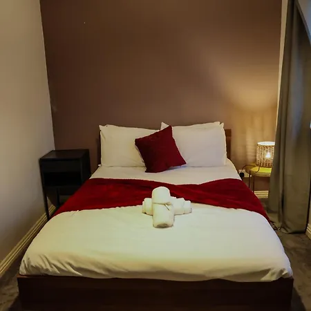 Bailey's Lounge By Altoluxoexperience Short Lets & Serviced With Free Parking & Wifi Gæstehus 3*
