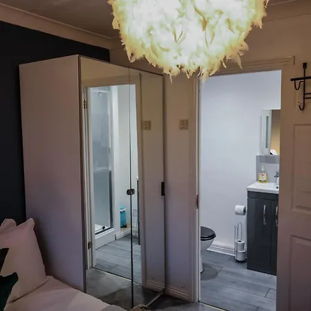 Bailey's Lounge By Altoluxoexperience Short Lets & Serviced With Free Parking & Wifi Gæstehus 3*