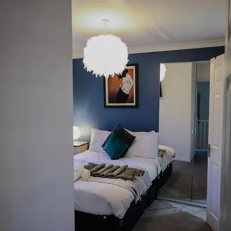 Bailey's Lounge By Altoluxoexperience Short Lets & Serviced With Free Parking & Wifi