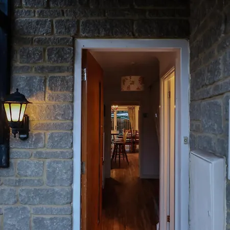 Gæstehus Bailey's Lounge By Altoluxoexperience Short Lets & Serviced With Free Parking & Wifi