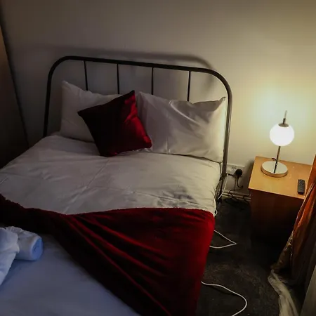 Bailey's Lounge By Altoluxoexperience Short Lets & Serviced With Free Parking & Wifi