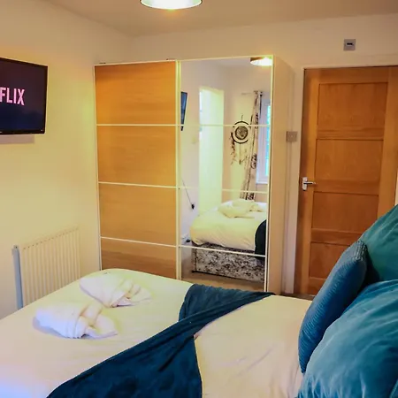 Bailey's Lounge By Altoluxoexperience Short Lets & Serviced With Free Parking & Wifi Bristol